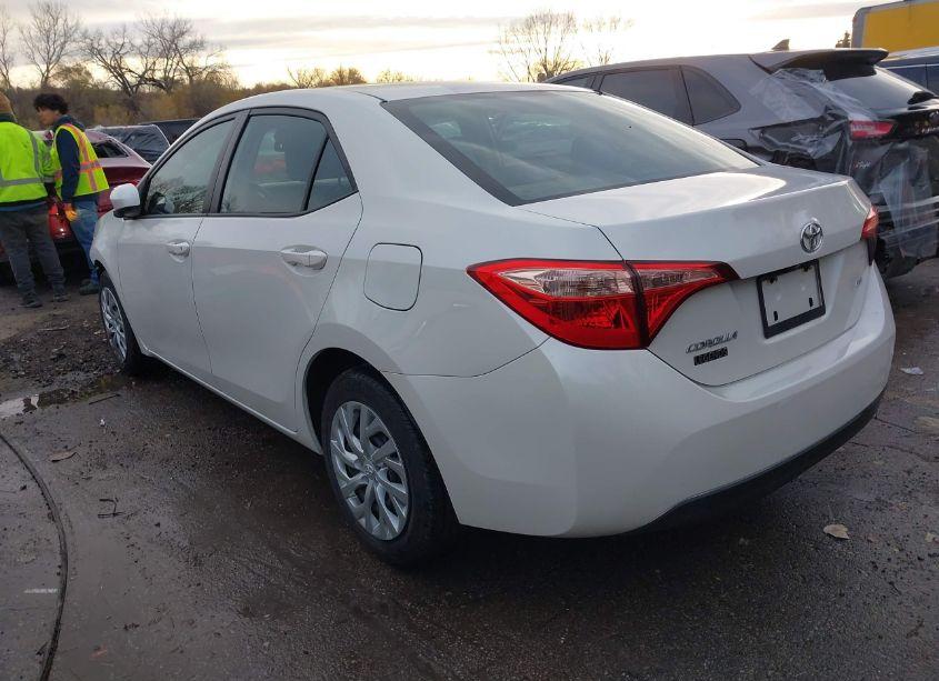 Photo 3 of 2017 Toyota Corolla LE (VIN 5YFBURHE5HP690024)