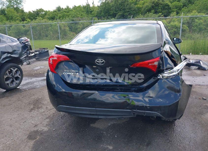 Photo 17 of 2017 Toyota Corolla SE (VIN 5YFBURHE5HP696180)