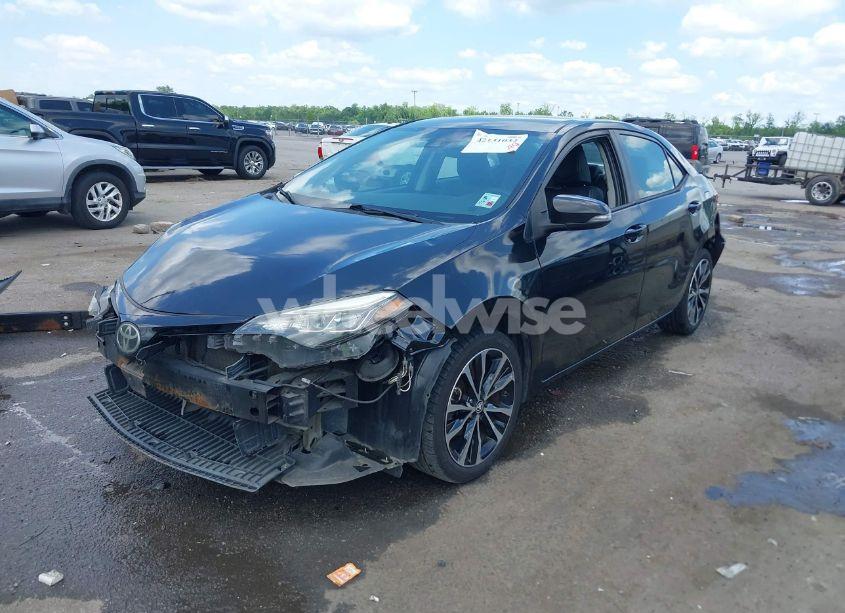 Photo 2 of 2017 Toyota Corolla SE (VIN 5YFBURHE5HP696180)