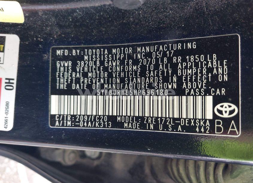 Photo 9 of 2017 Toyota Corolla SE (VIN 5YFBURHE5HP696180)