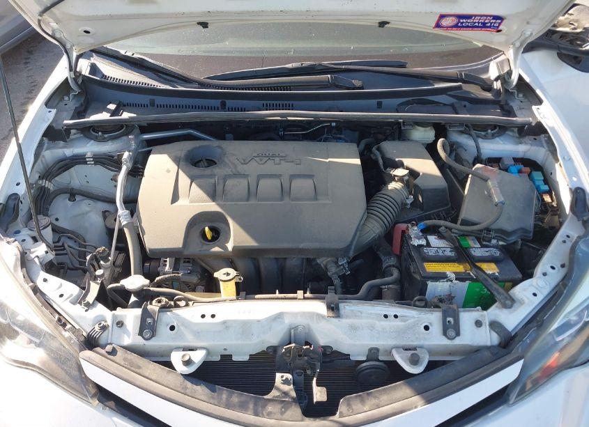 Photo 10 of 2017 Toyota Corolla SE (VIN 5YFBURHE5HP697734)