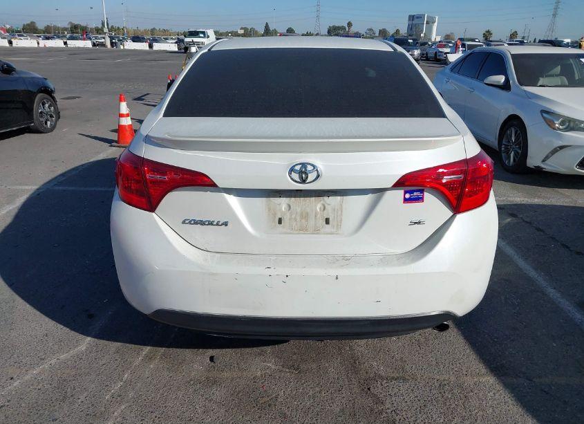 Photo 16 of 2017 Toyota Corolla SE (VIN 5YFBURHE5HP697734)