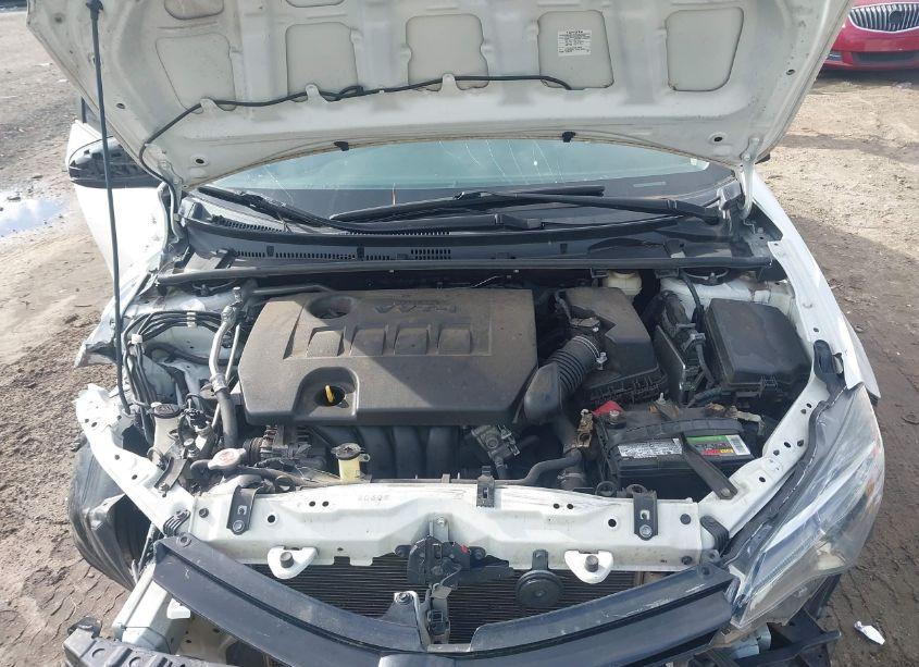 Photo 10 of 2017 Toyota Corolla LE (VIN 5YFBURHE5HP705783)