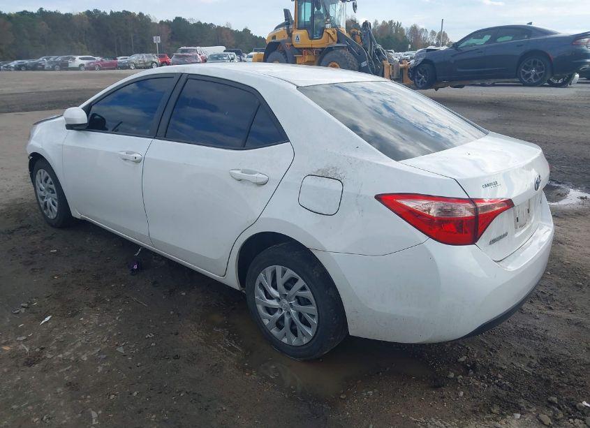 Photo 3 of 2017 Toyota Corolla LE (VIN 5YFBURHE5HP705783)