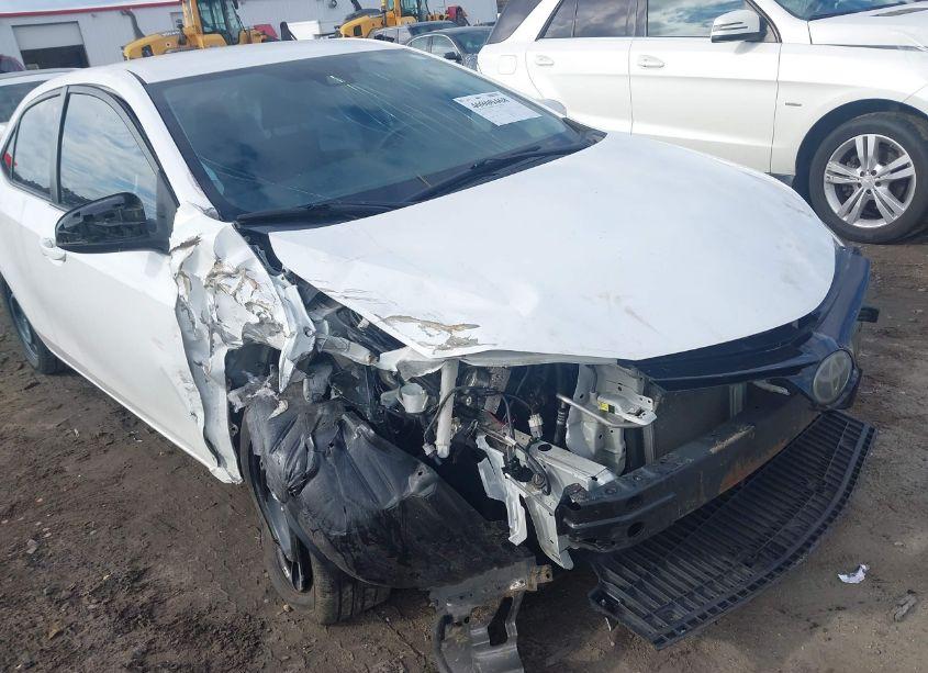 Photo 6 of 2017 Toyota Corolla LE (VIN 5YFBURHE5HP705783)