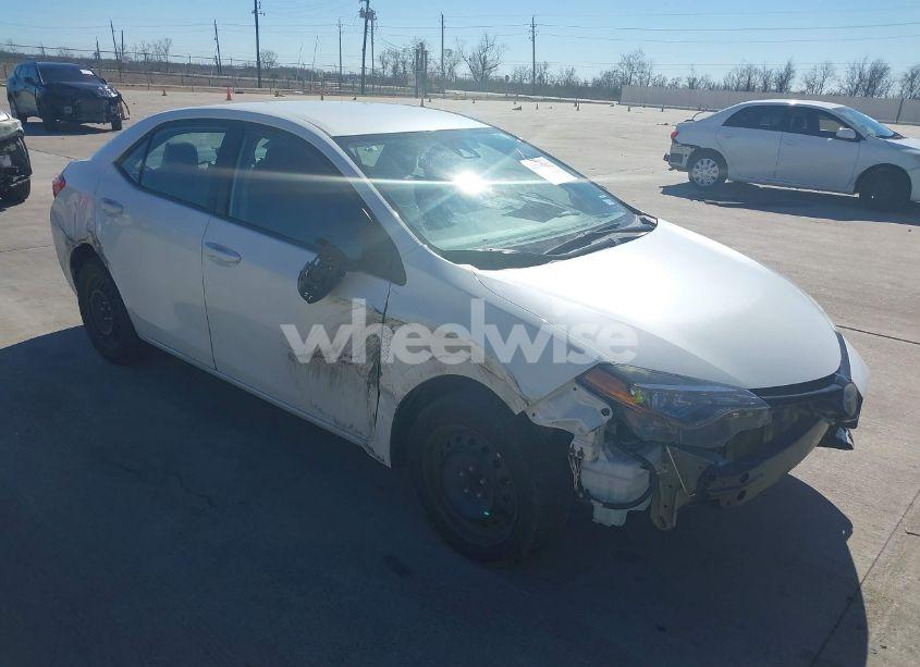 2017 Toyota Corolla LE (VIN 5YFBURHE5HP706271) main photo