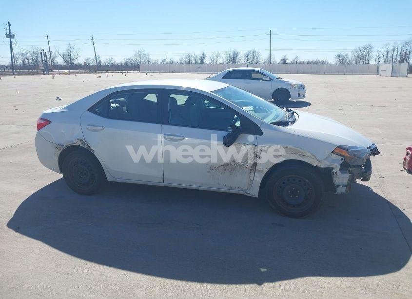 Photo 13 of 2017 Toyota Corolla LE (VIN 5YFBURHE5HP706271)