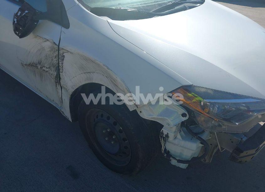 Photo 17 of 2017 Toyota Corolla LE (VIN 5YFBURHE5HP706271)