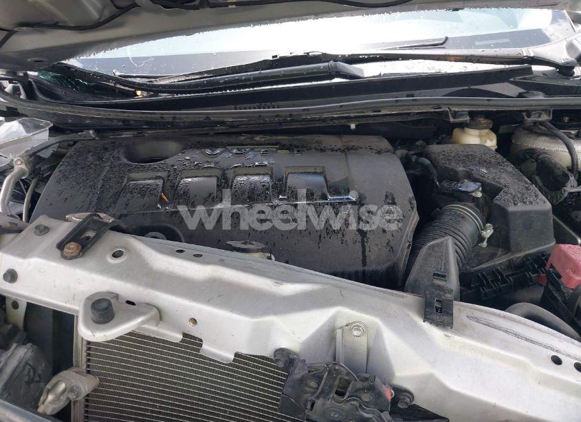 Photo 10 of 2017 Toyota Corolla LE (VIN 5YFBURHE5HP713219)