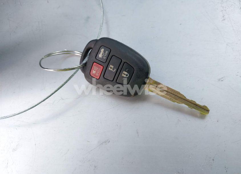 Photo 11 of 2017 Toyota Corolla LE (VIN 5YFBURHE5HP713219)