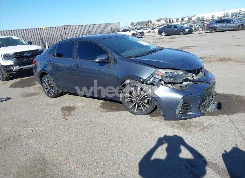 2018 Toyota Corolla XSE (VIN 5YFBURHE5JP753435) main photo