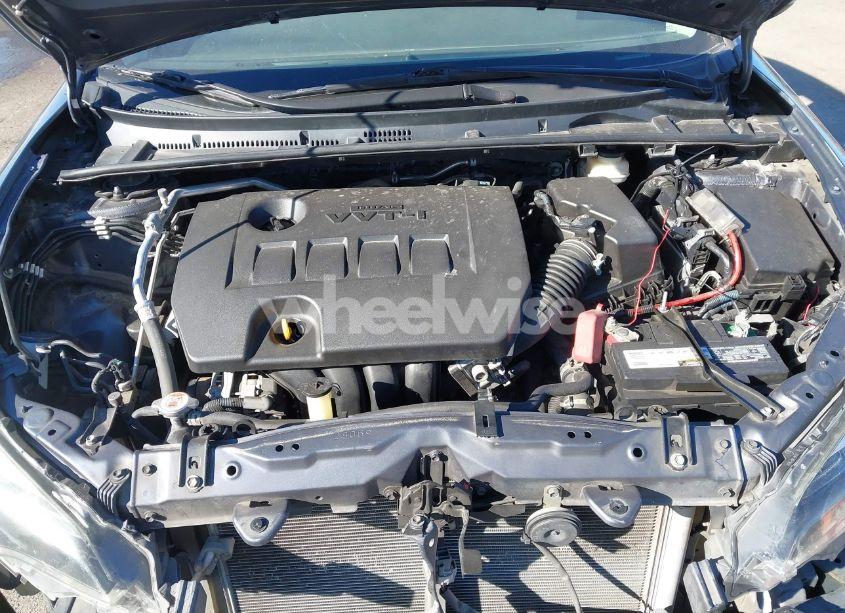 Photo 10 of 2018 Toyota Corolla XSE (VIN 5YFBURHE5JP753435)