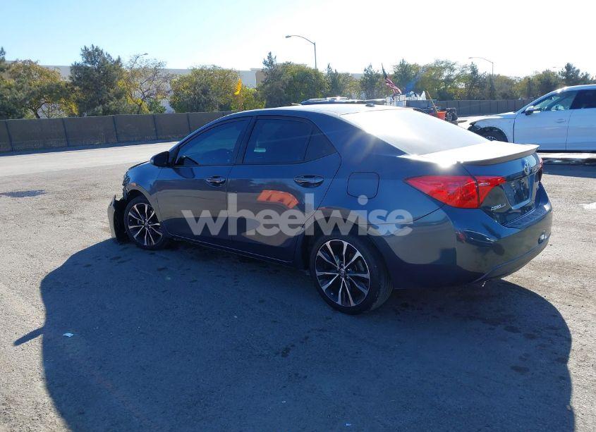 Photo 3 of 2018 Toyota Corolla XSE (VIN 5YFBURHE5JP753435)