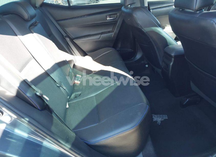 Photo 8 of 2018 Toyota Corolla XSE (VIN 5YFBURHE5JP753435)