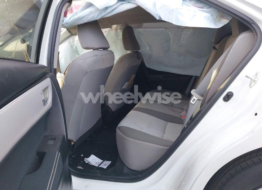 Photo 8 of 2018 Toyota Corolla LE (VIN 5YFBURHE5JP762992)