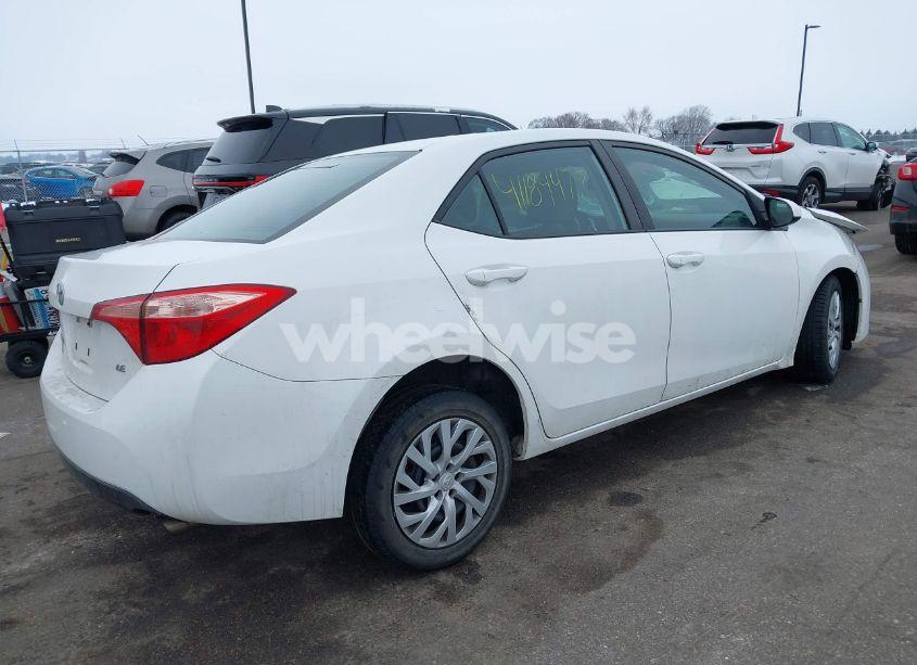 Photo 4 of 2018 Toyota Corolla LE (VIN 5YFBURHE5JP766461)