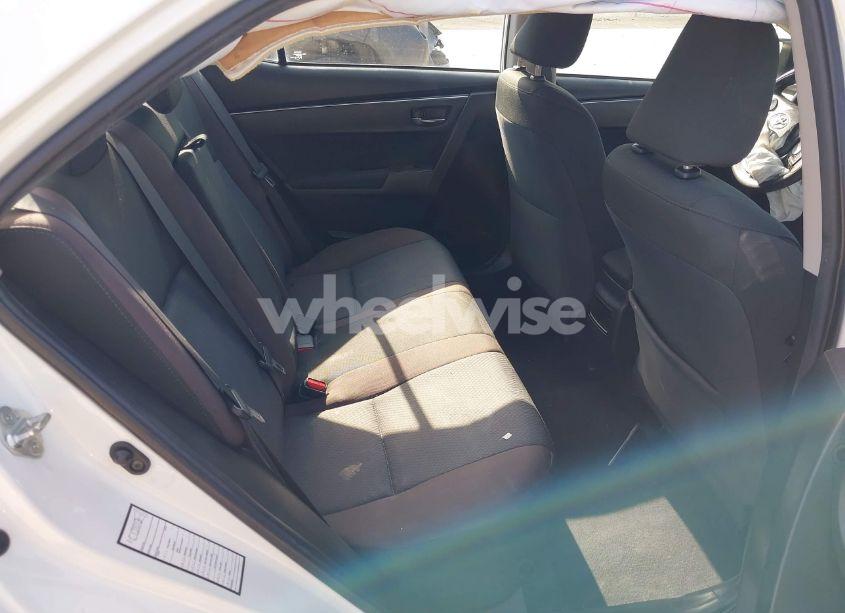 Photo 8 of 2018 Toyota Corolla LE (VIN 5YFBURHE5JP788752)