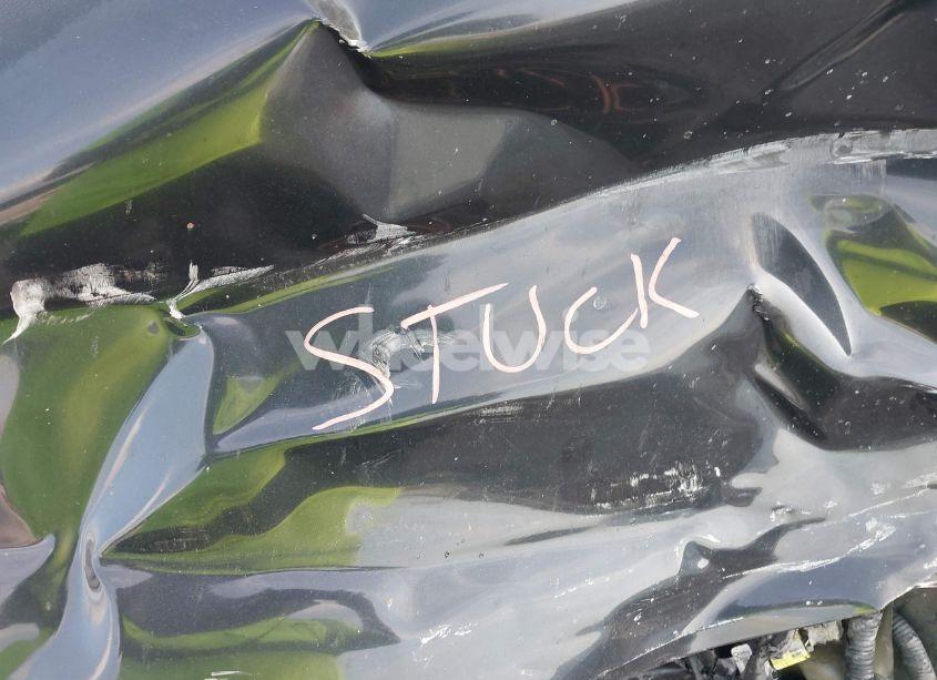 Photo 10 of 2018 Toyota Corolla LE (VIN 5YFBURHE5JP792932)