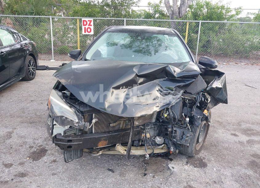 Photo 12 of 2018 Toyota Corolla LE (VIN 5YFBURHE5JP792932)