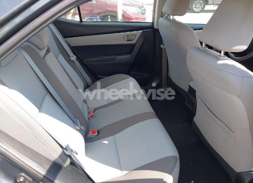 Photo 8 of 2018 Toyota Corolla LE (VIN 5YFBURHE5JP794003)