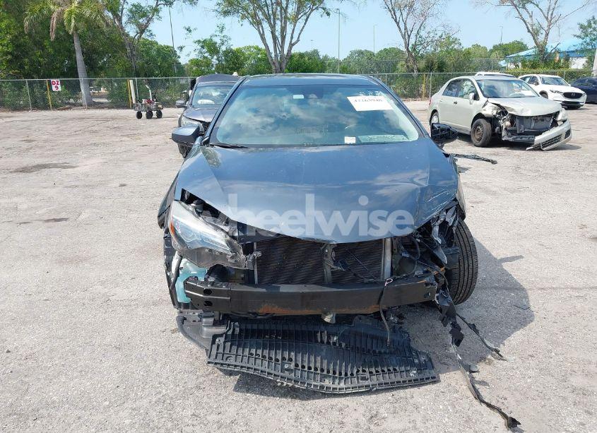 Photo 6 of 2018 Toyota Corolla LE (VIN 5YFBURHE5JP798469)