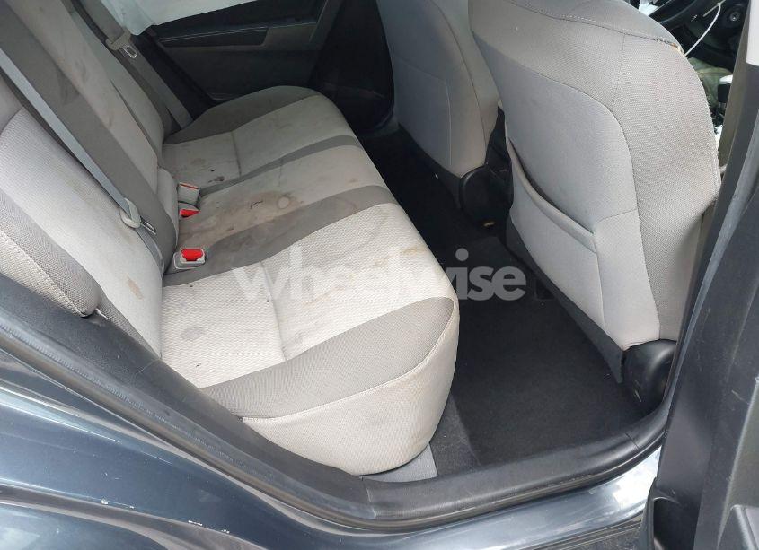 Photo 8 of 2018 Toyota Corolla LE (VIN 5YFBURHE5JP798469)