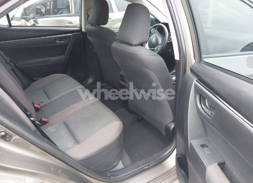 Photo 8 of 2018 Toyota Corolla LE (VIN 5YFBURHE5JP802844)