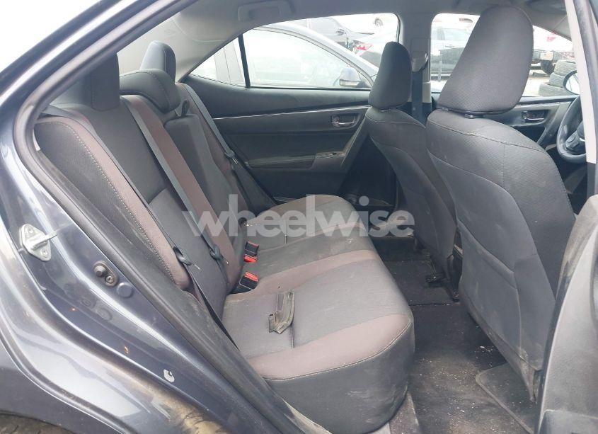 Photo 8 of 2018 Toyota Corolla LE (VIN 5YFBURHE5JP813259)