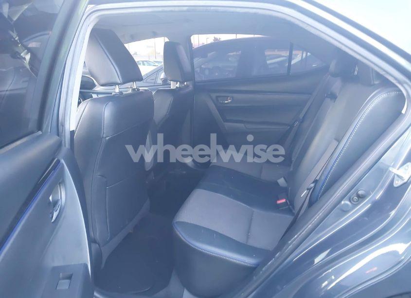 Photo 8 of 2018 Toyota Corolla SE (VIN 5YFBURHE5JP823211)