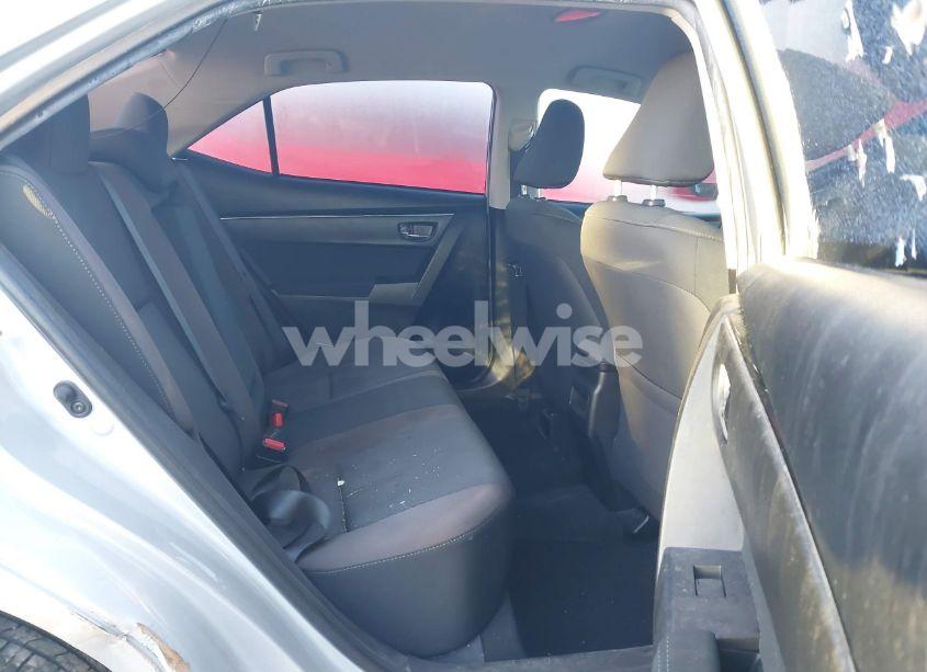 Photo 8 of 2018 Toyota Corolla LE (VIN 5YFBURHE5JP827470)