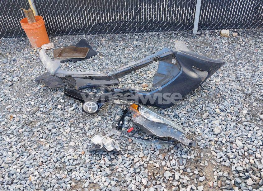 Photo 11 of 2018 Toyota Corolla L/LE/XLE/SE/XSE (VIN 5YFBURHE5JP829428)