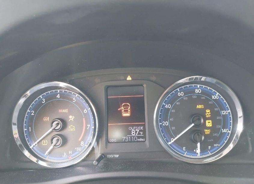 Photo 7 of 2018 Toyota Corolla LE (VIN 5YFBURHE5JP841045)