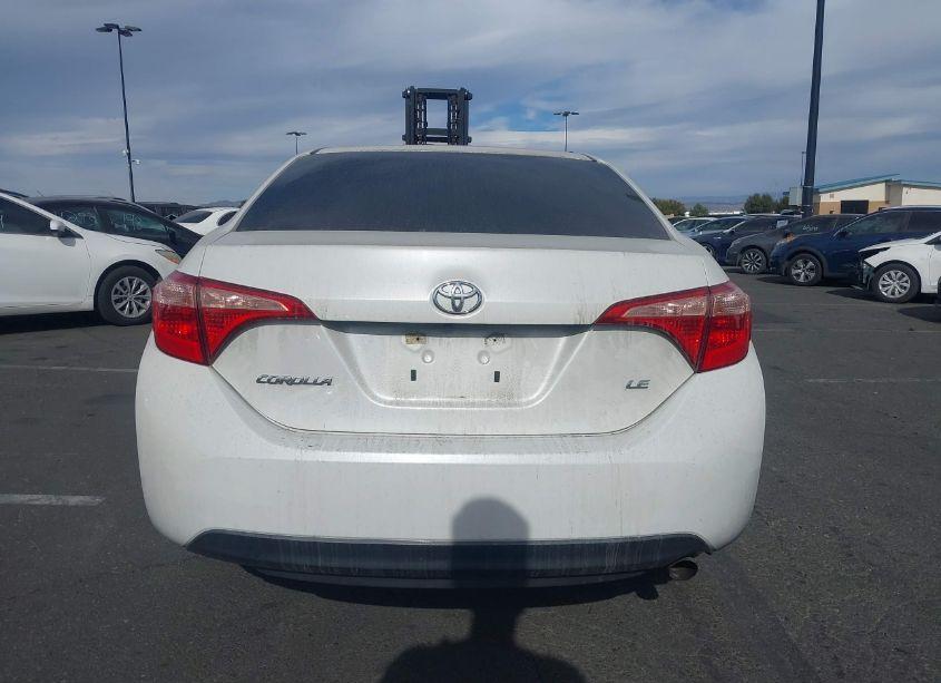 Photo 16 of 2018 Toyota Corolla LE (VIN 5YFBURHE5JP852191)