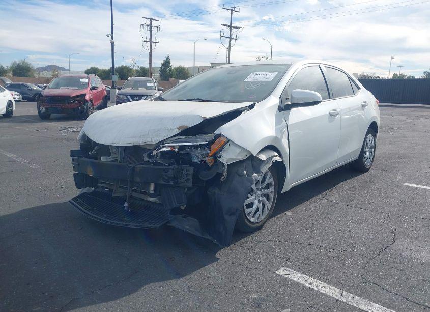 Photo 2 of 2018 Toyota Corolla LE (VIN 5YFBURHE5JP852191)