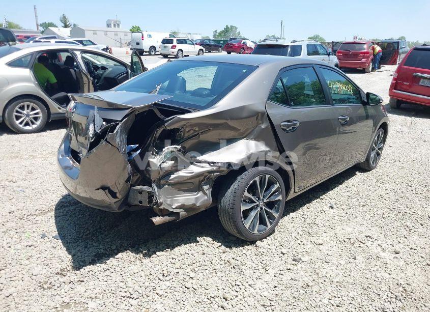 Photo 4 of 2019 Toyota Corolla SE (VIN 5YFBURHE5KP861233)