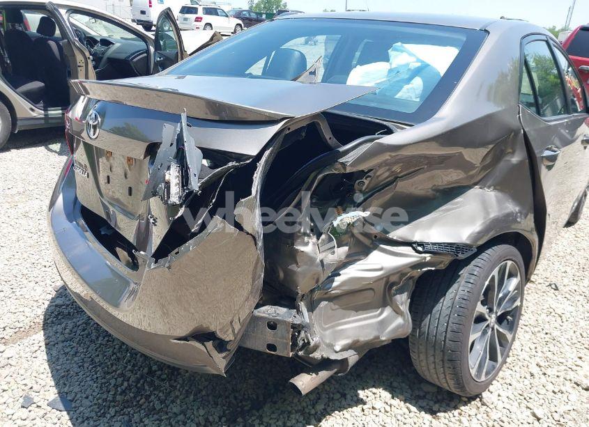 Photo 6 of 2019 Toyota Corolla SE (VIN 5YFBURHE5KP861233)