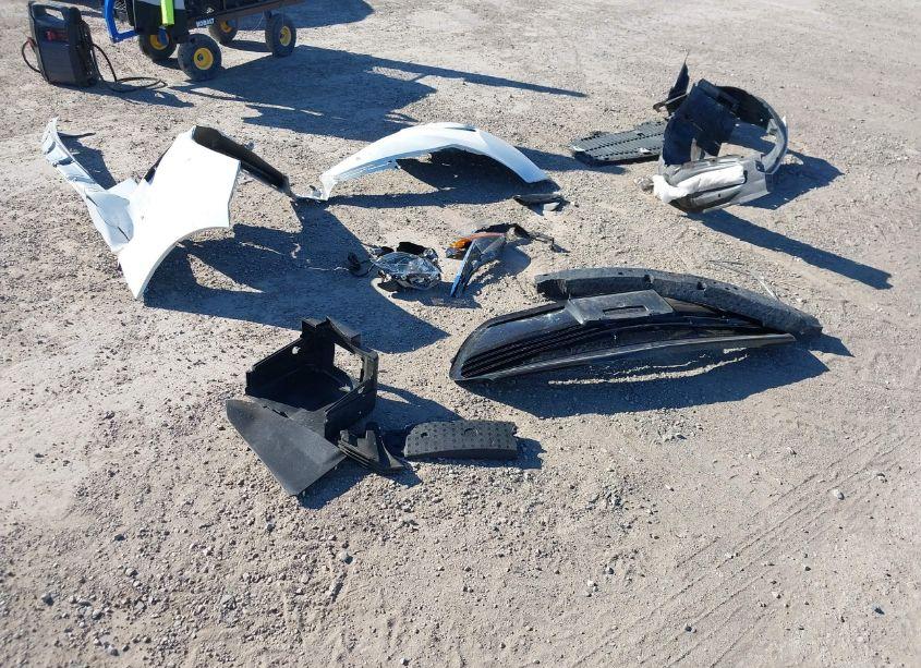 Photo 12 of 2019 Toyota Corolla LE (VIN 5YFBURHE5KP883782)