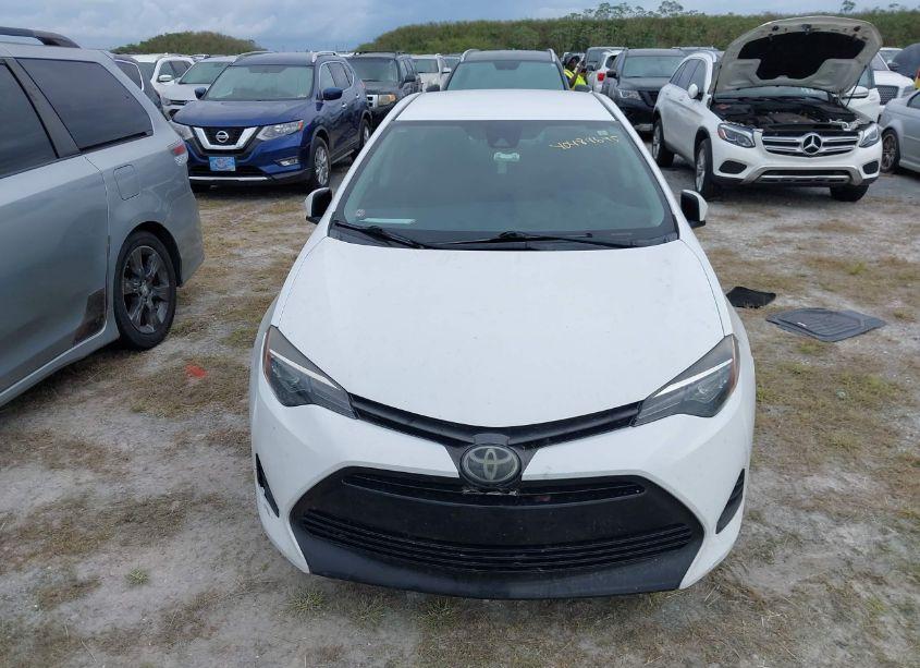 Photo 12 of 2019 Toyota Corolla LE (VIN 5YFBURHE5KP891915)