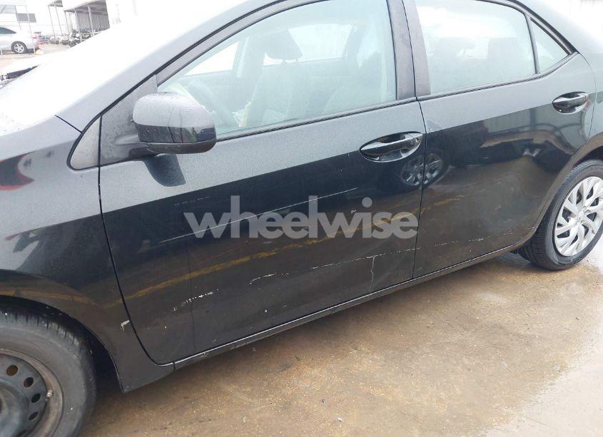 Photo 19 of 2019 Toyota Corolla LE (VIN 5YFBURHE5KP897052)