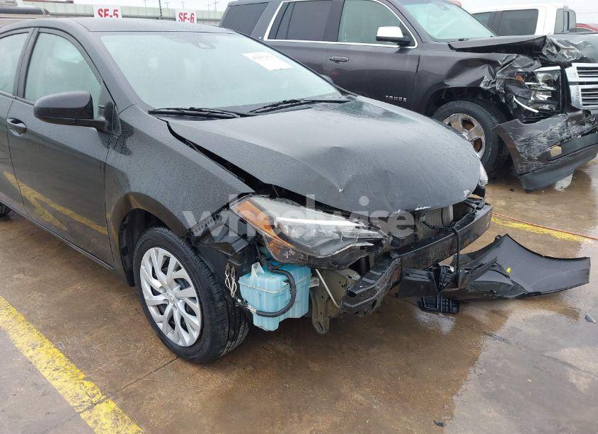 Photo 6 of 2019 Toyota Corolla LE (VIN 5YFBURHE5KP897052)