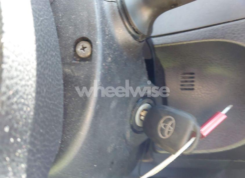 Photo 11 of 2019 Toyota Corolla LE (VIN 5YFBURHE5KP897309)