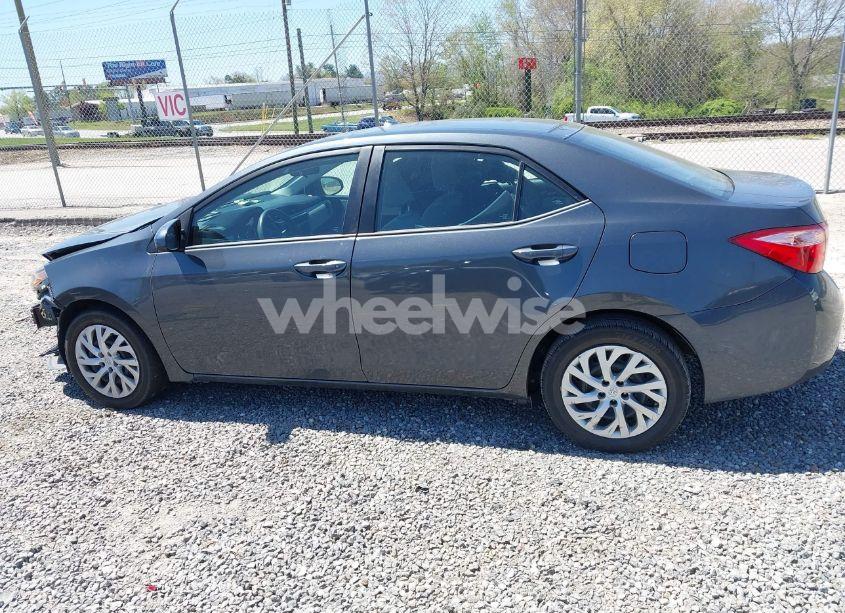 Photo 15 of 2019 Toyota Corolla LE (VIN 5YFBURHE5KP897309)