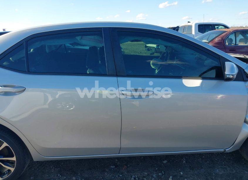 Photo 14 of 2019 Toyota Corolla L/LE/XLE/SE/XSE (VIN 5YFBURHE5KP912424)