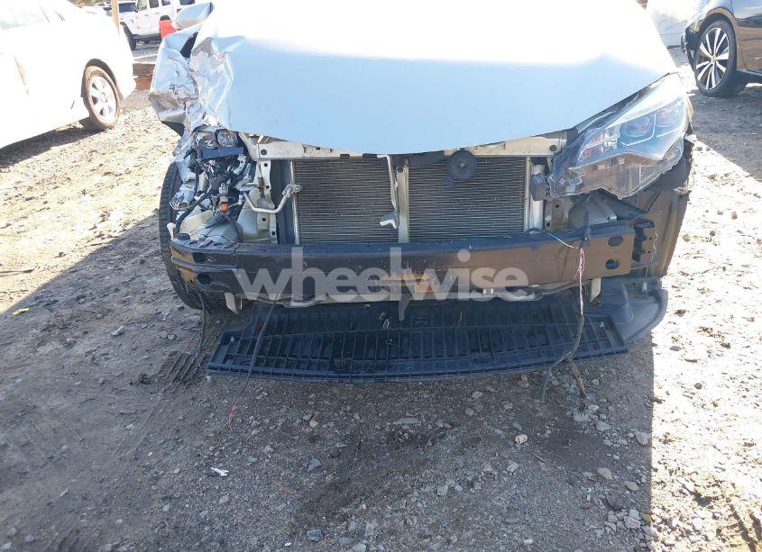 Photo 18 of 2019 Toyota Corolla L/LE/XLE/SE/XSE (VIN 5YFBURHE5KP912424)