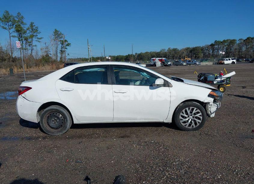 Photo 14 of 2019 Toyota Corolla LE (VIN 5YFBURHE5KP920121)