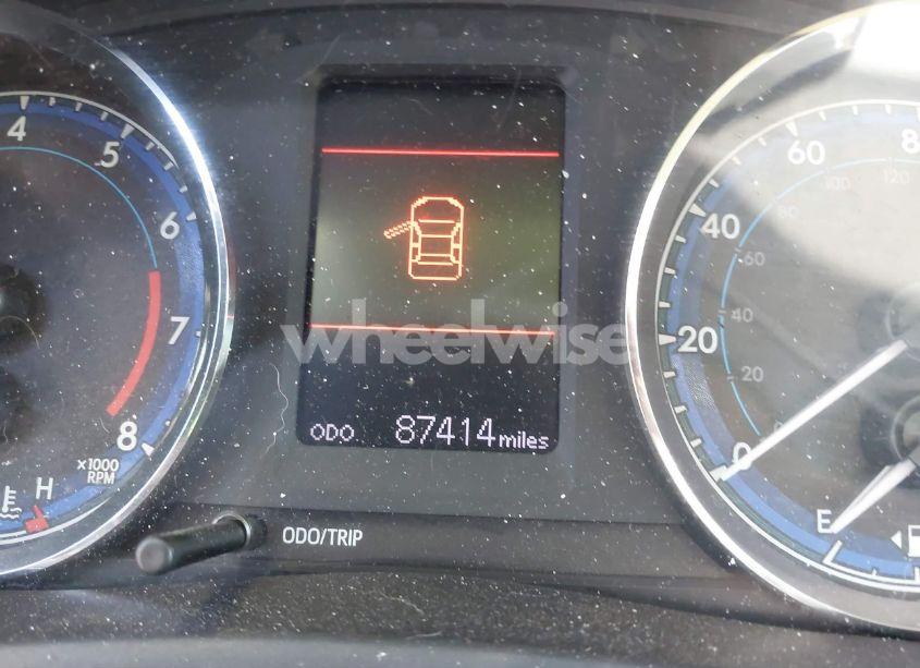 Photo 7 of 2019 Toyota Corolla LE (VIN 5YFBURHE5KP920121)