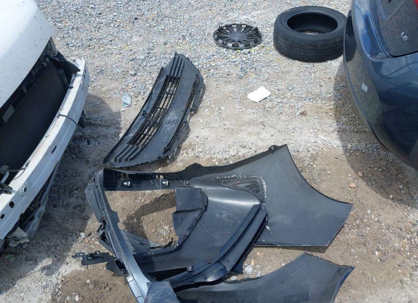 Photo 12 of 2019 Toyota Corolla LE (VIN 5YFBURHE5KP940868)