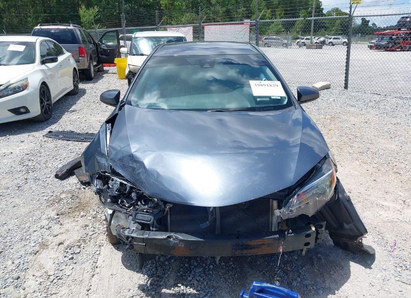 Photo 13 of 2019 Toyota Corolla LE (VIN 5YFBURHE5KP940868)