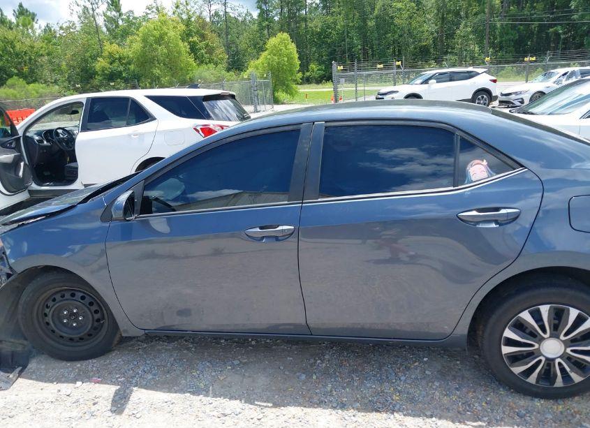Photo 15 of 2019 Toyota Corolla LE (VIN 5YFBURHE5KP940868)