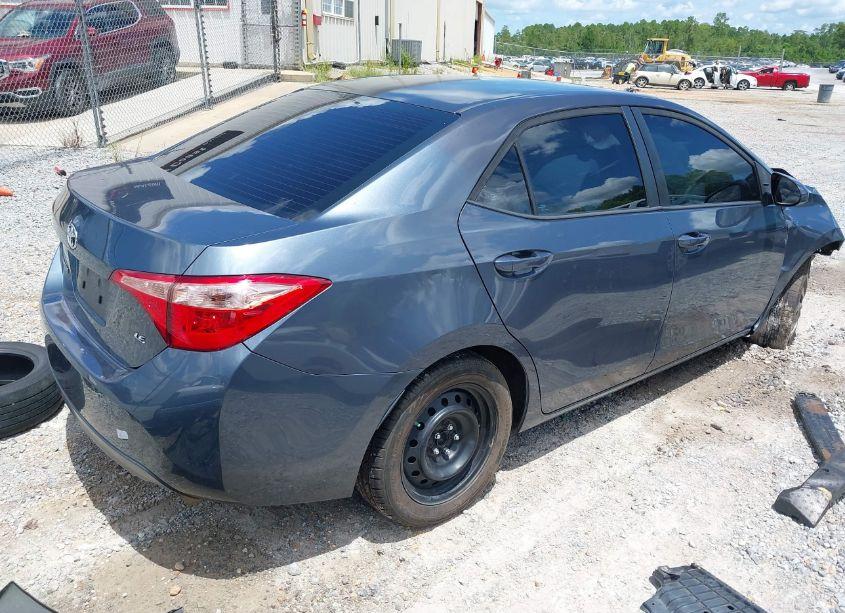 Photo 4 of 2019 Toyota Corolla LE (VIN 5YFBURHE5KP940868)